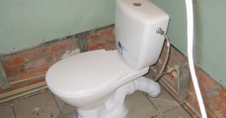 Установка приставного унитаза в Сафоново - монтаж и подключение, СантехДомСфн от 5128 рублей